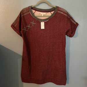Maurice’s SS Tunic L NWT Burgundy & gray
